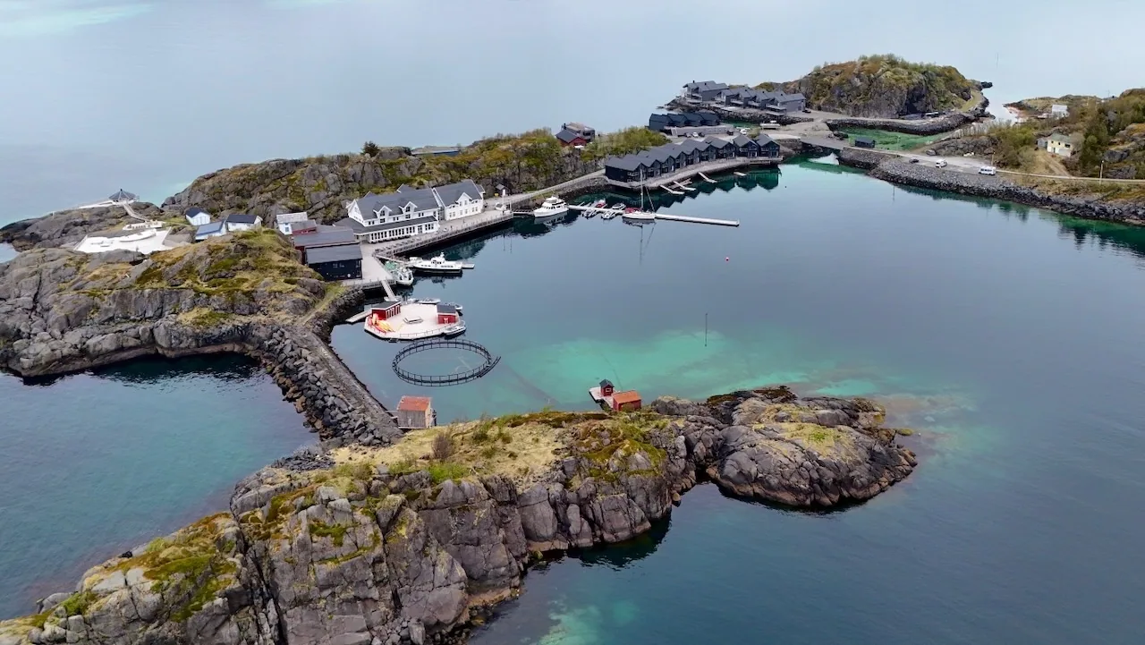 Naturhafen von Hamn auf Senja aus der Luft